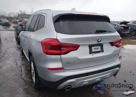 2021 BMW X3 xDrive30I z USA, uszkodzony, nr VIN 5UXTY5C09M9H33391
